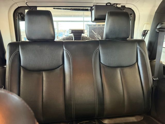 Used 2015 Jeep Wrangler Sahara w/ Connectivity Group image 25