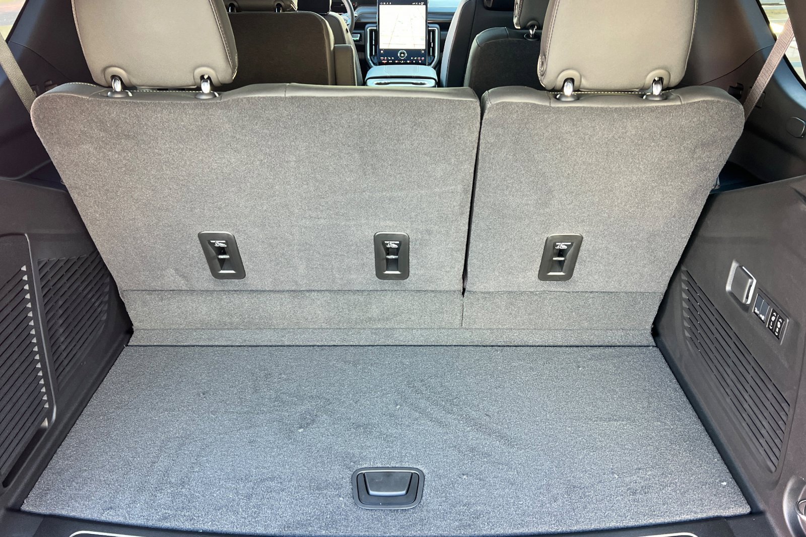 New 2026 GMC Yukon Elevation w/ Elevation Premium Package image 16