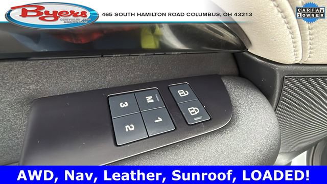 Used 2024 Land Rover Discovery S image 20