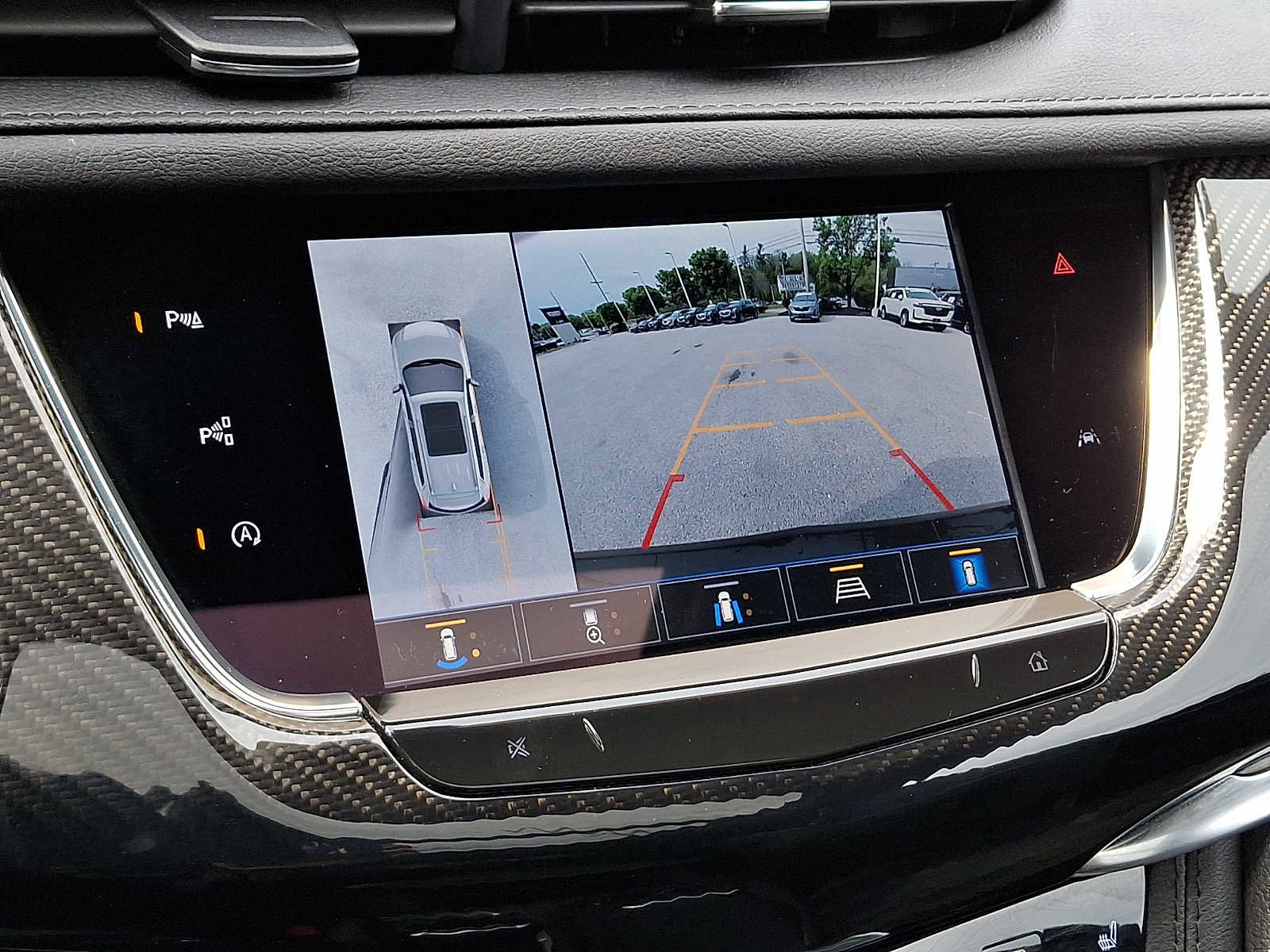 Certified 2024 Cadillac XT6 Sport w/ Technology Package AWD/4WD image 32