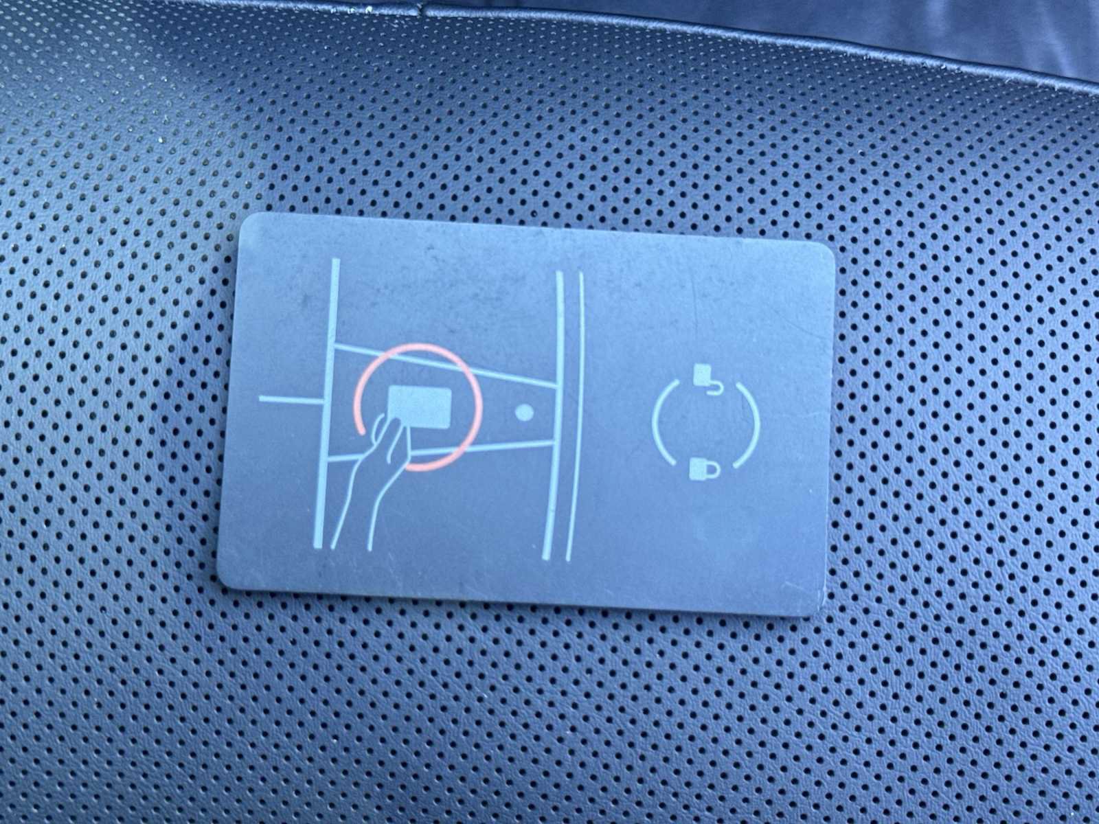 Used 2024 Tesla Model 3 Standard Range RWD image 28