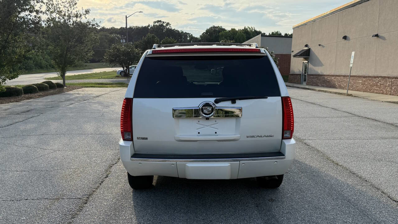 Used 2012 Cadillac Escalade 2WD image 6