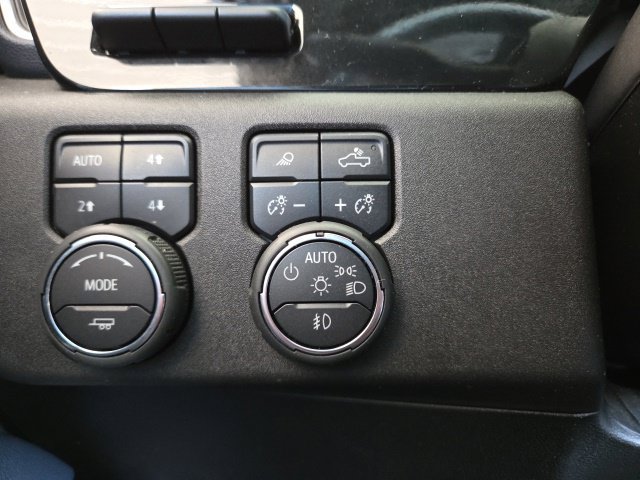 Used 2024 Chevrolet Silverado 1500 High Country AWD/4WD image 60