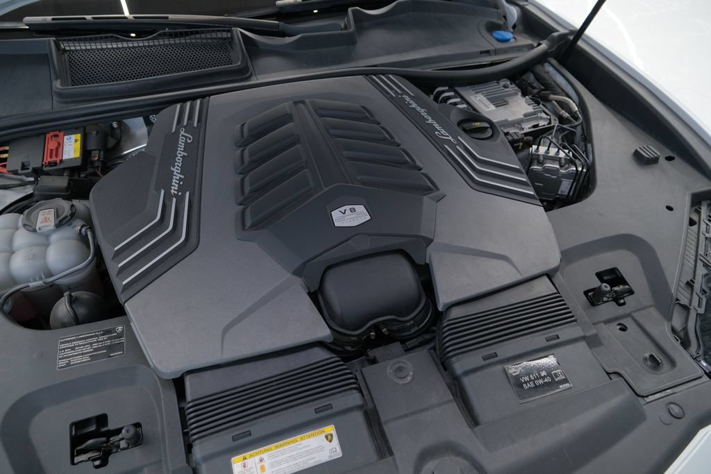 Used 2022 Lamborghini Urus AWD/4WD image 65