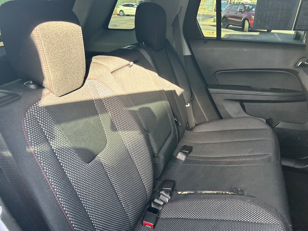 Used 2014 GMC Terrain SLE image 27