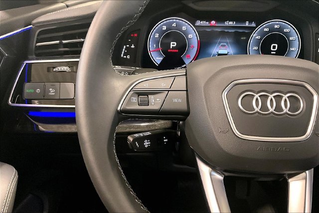 Used 2025 Audi Q8 Premium Plus AWD/4WD image 18