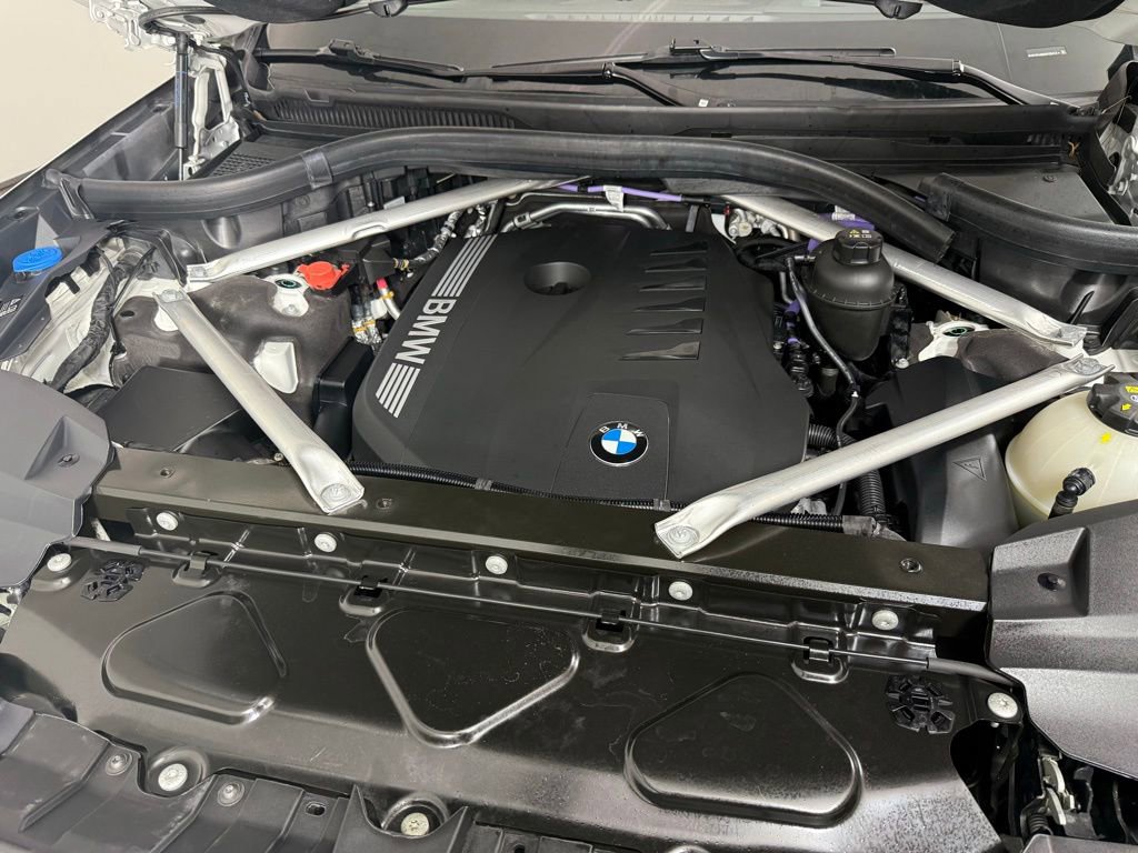 Used 2025 BMW X7 xDrive40i image 41