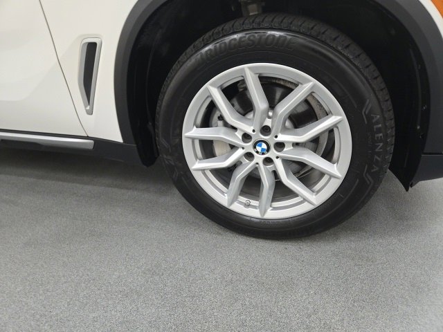 Used 2022 BMW X5 xDrive40i w/ Climate Comfort Package image 30