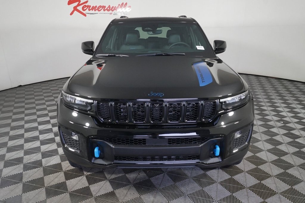 New 2024 Jeep Grand Cherokee Trailhawk video 2