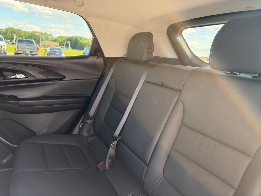 Used 2021 Chevrolet TrailBlazer LT w/ Premium Seating Package FWD image 28