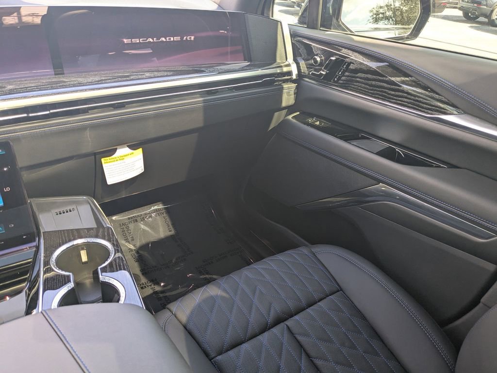 New 2026 Cadillac Escalade IQ Luxury 1 image 20