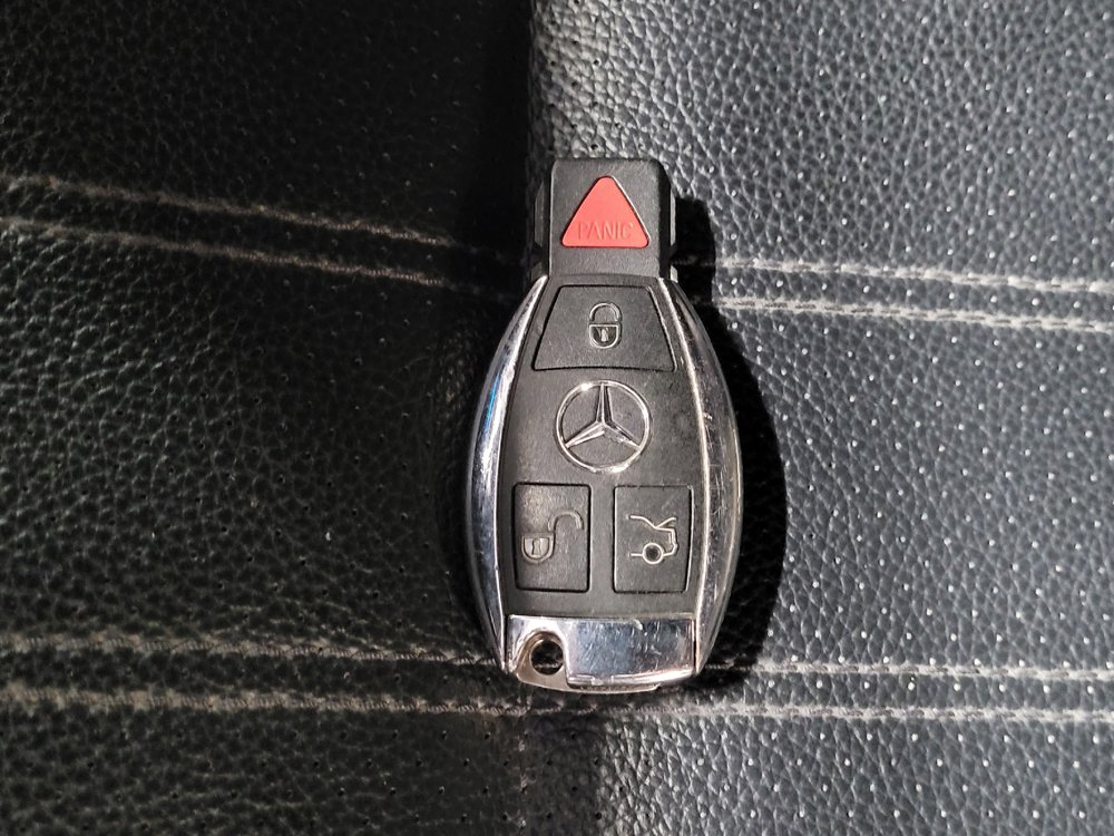 Used 2017 Mercedes-Benz GLS 450 4MATIC image 32