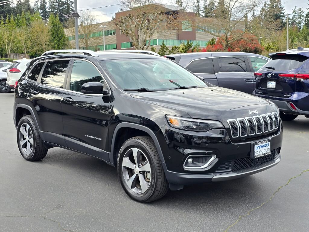 Used 2019 Jeep Cherokee Limited w/ Technology Group image 11