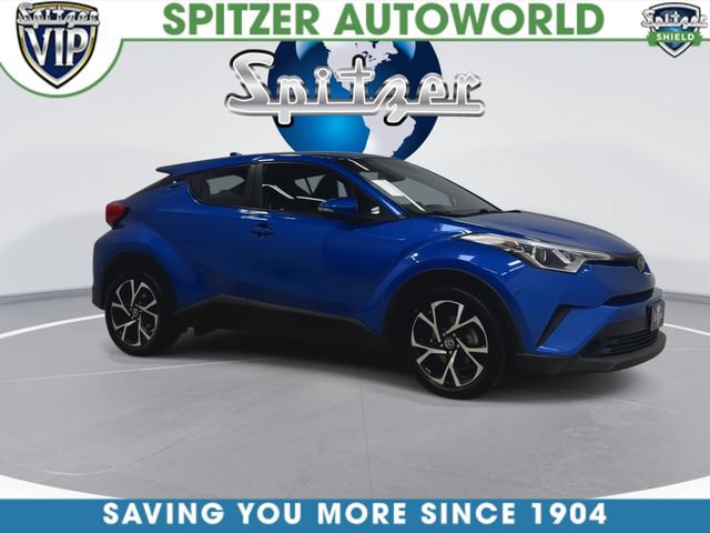 Used 2018 Toyota C-HR XLE FWD image 2