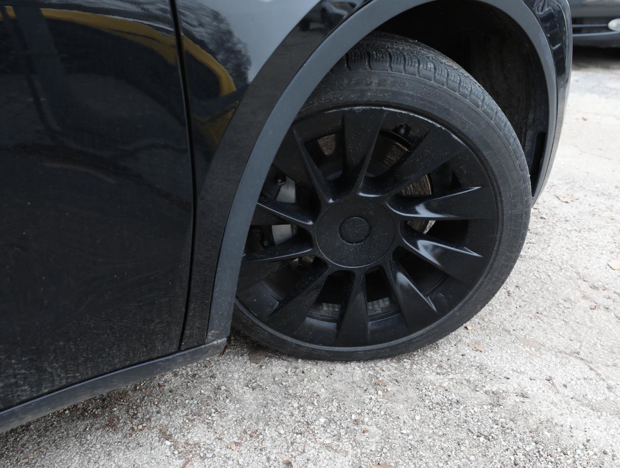 Used 2020 Tesla Model Y Long Range image 10