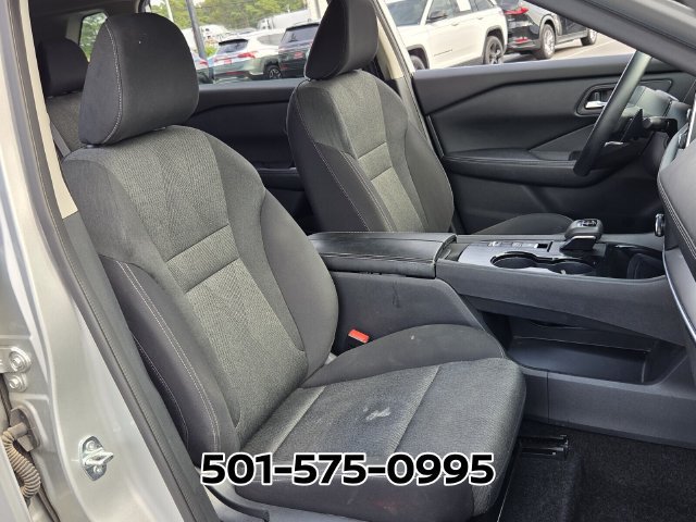 Used 2024 Nissan Rogue SV FWD image 19