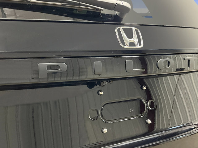 New 2026 Honda Pilot Black Edition image 7