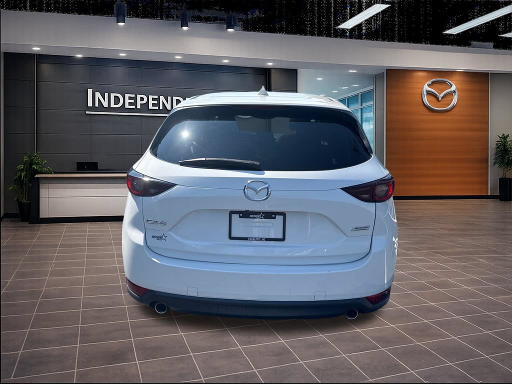 Used 2018 MAZDA CX-5 Touring w/ Preferred Equipment Package FWD image 4