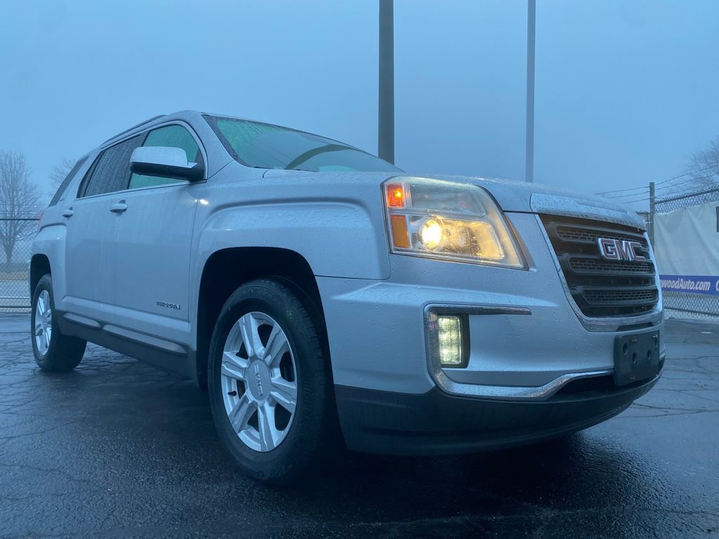 Used 2016 GMC Terrain SLE image 28