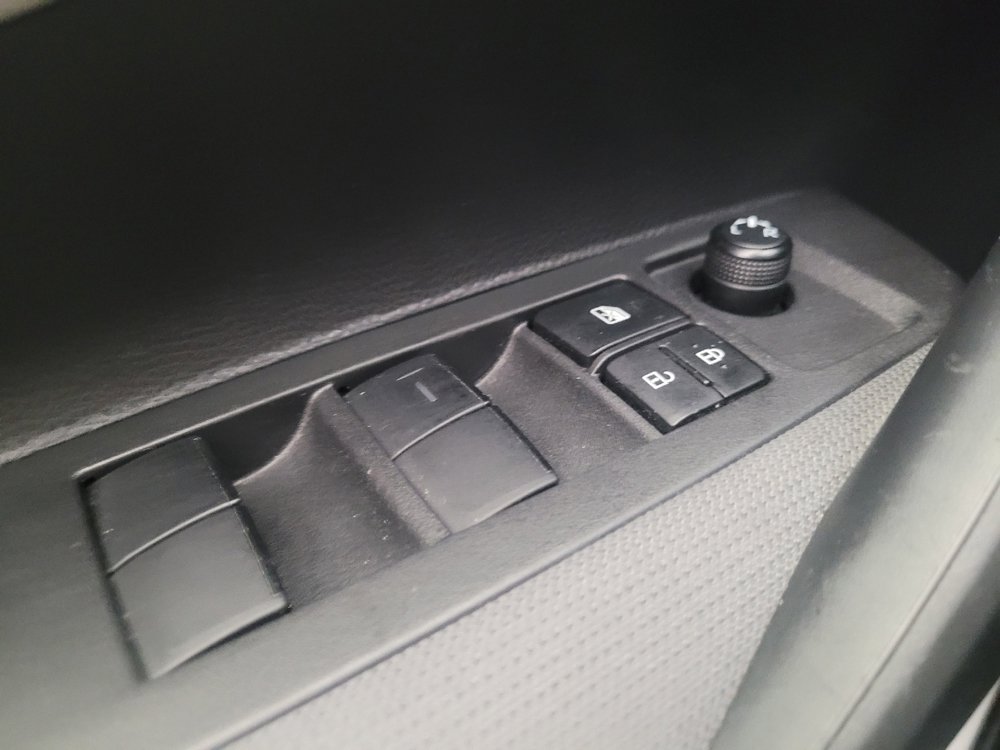 Used 2022 Toyota Corolla LE image 27