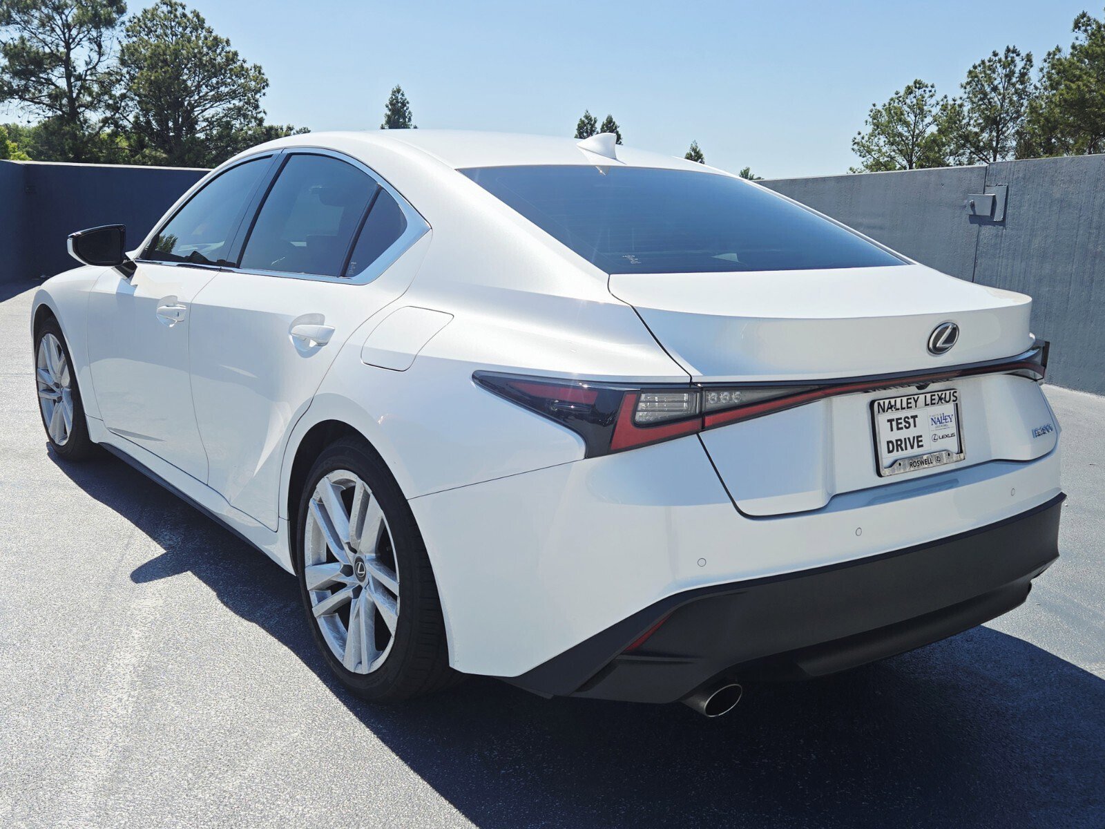 Used 2025 Lexus IS 300 w/ Comfort Package RWD image 4