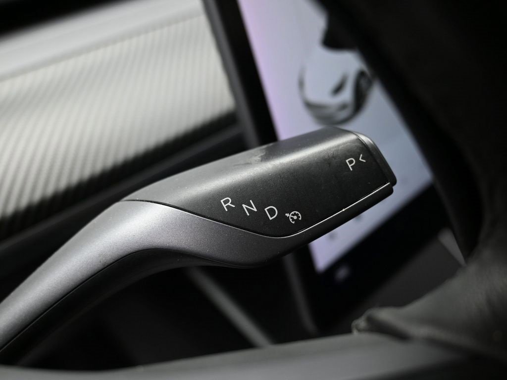 Used 2019 Tesla Model 3 Standard Range Plus image 17