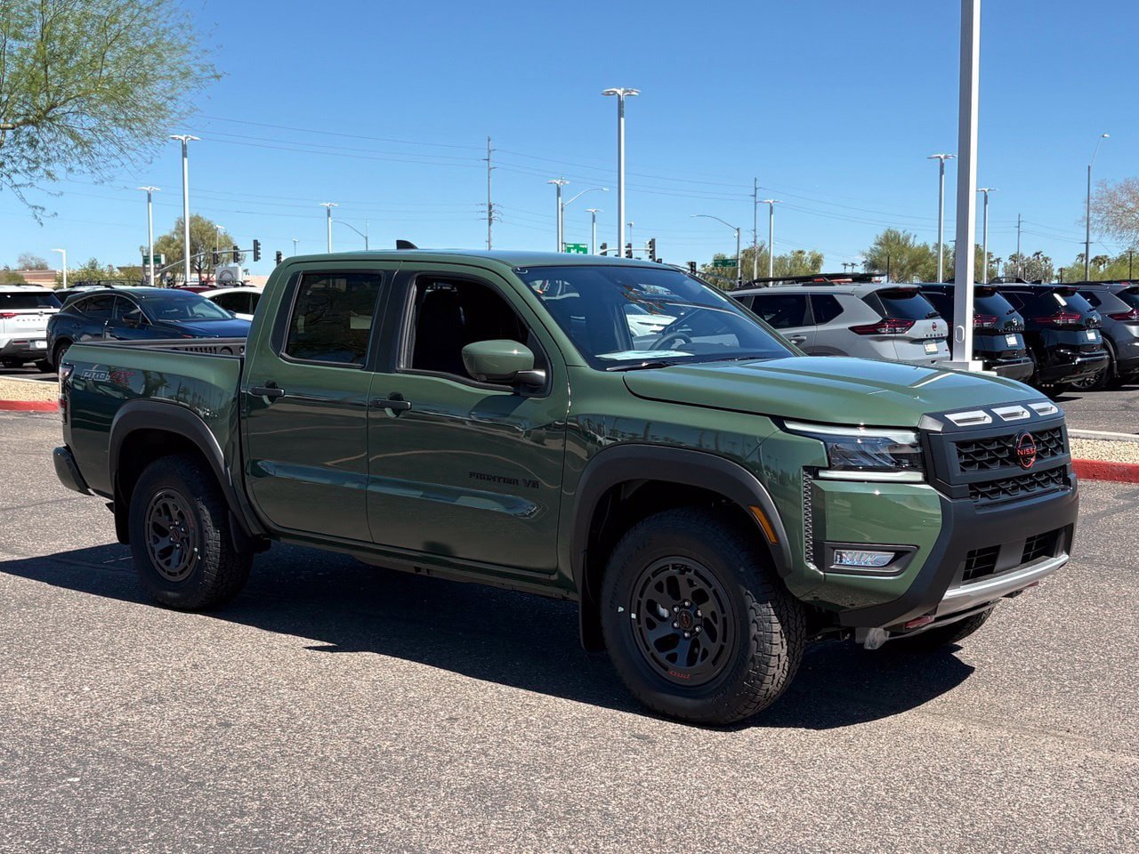 New 2027 Nissan Frontier PRO-4X AWD/4WD image 8