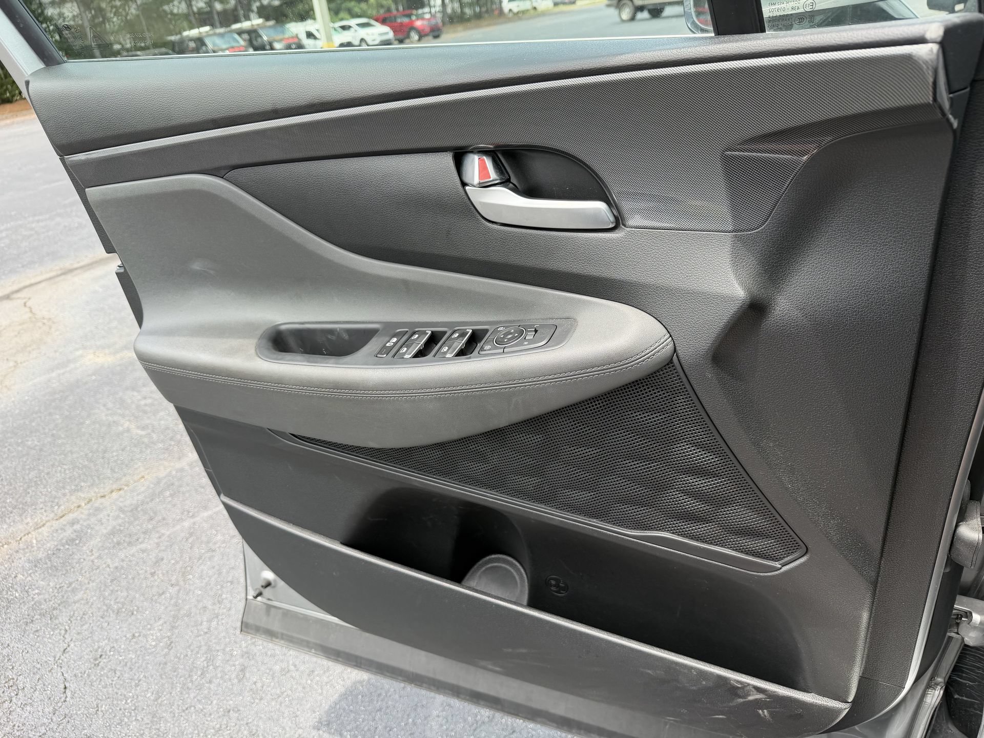 Used 2023 Hyundai Santa Fe SEL FWD image 12