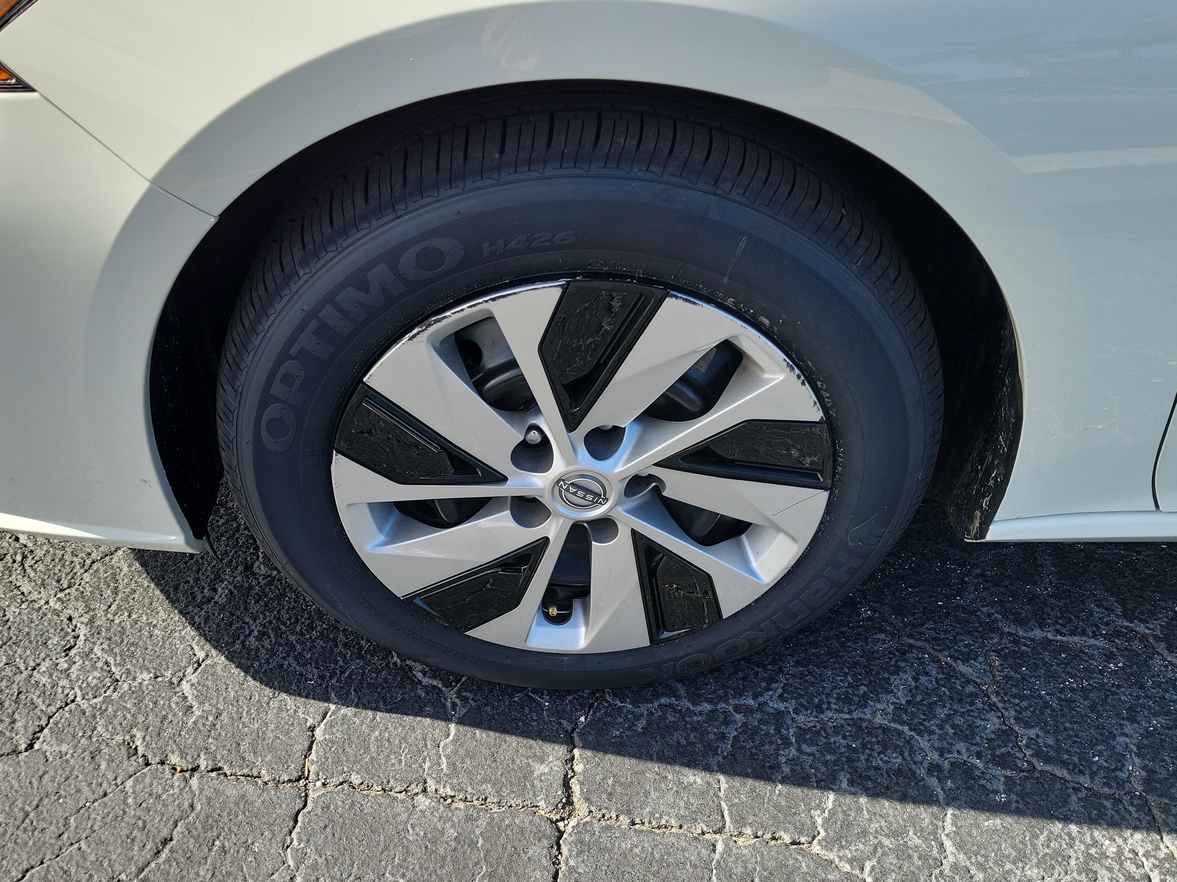 Certified 2025 Nissan Altima 2.5 S FWD image 4