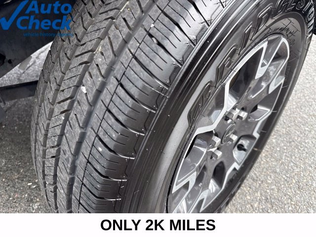Used 2024 Jeep Wrangler Unlimited Sahara AWD/4WD image 7