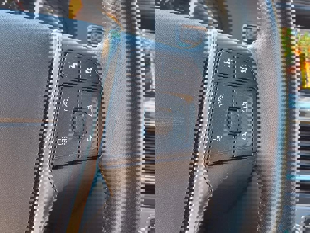 Used 2018 Volvo V60 T5 Cross Country w/ Convenience Package image 29