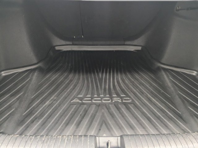 Used 2025 Honda Accord SE image 31