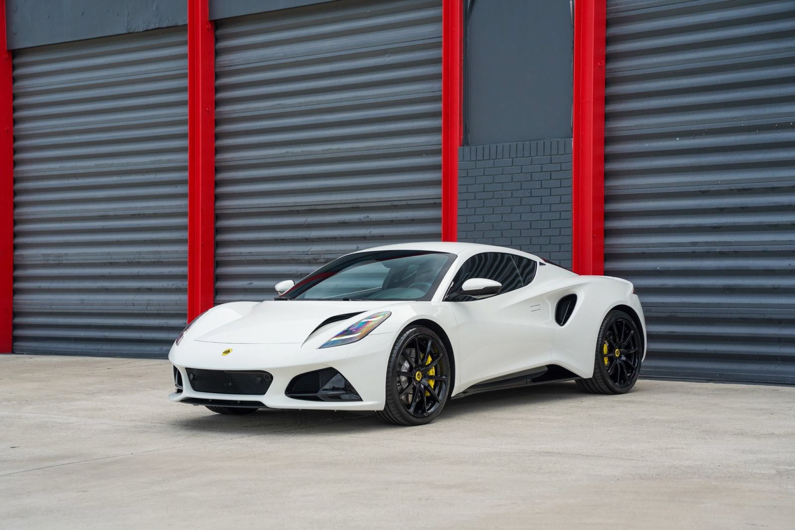 Used 2025 Lotus Emira RWD video 1