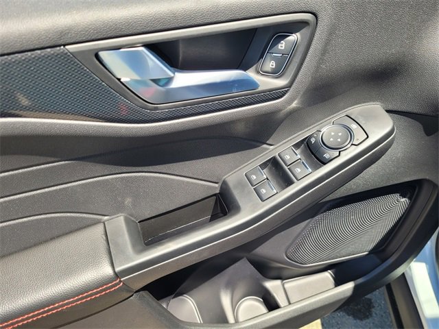 New 2025 Ford Escape ST-Line w/ Tech Pack #1 image 8