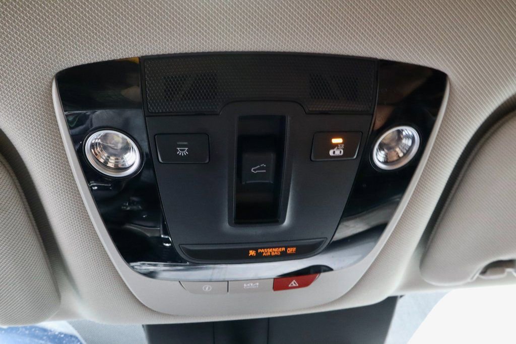 Used 2023 Kia Sorento SX Prestige image 25