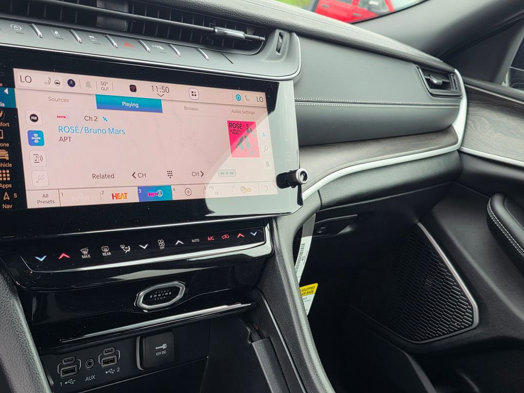 New 2026 Jeep Grand Cherokee Limited image 28