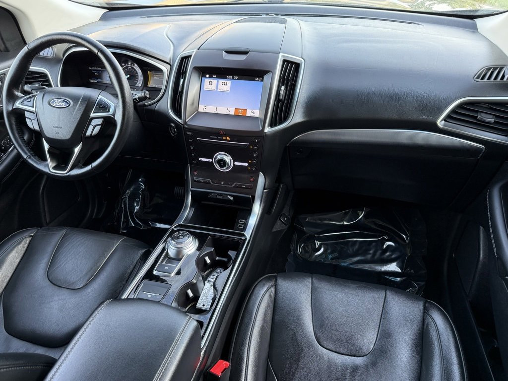Used 2019 Ford Edge Titanium image 28