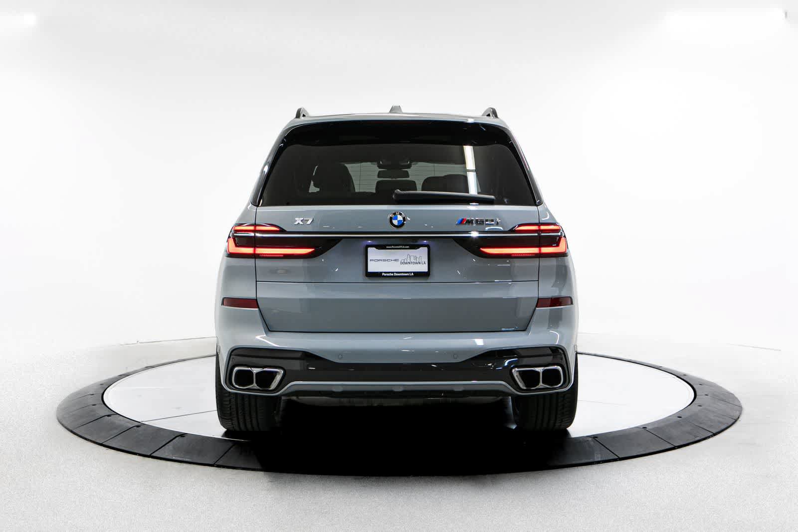 Used 2024 BMW X7 M60i w/ Climate Comfort Package AWD/4WD image 6