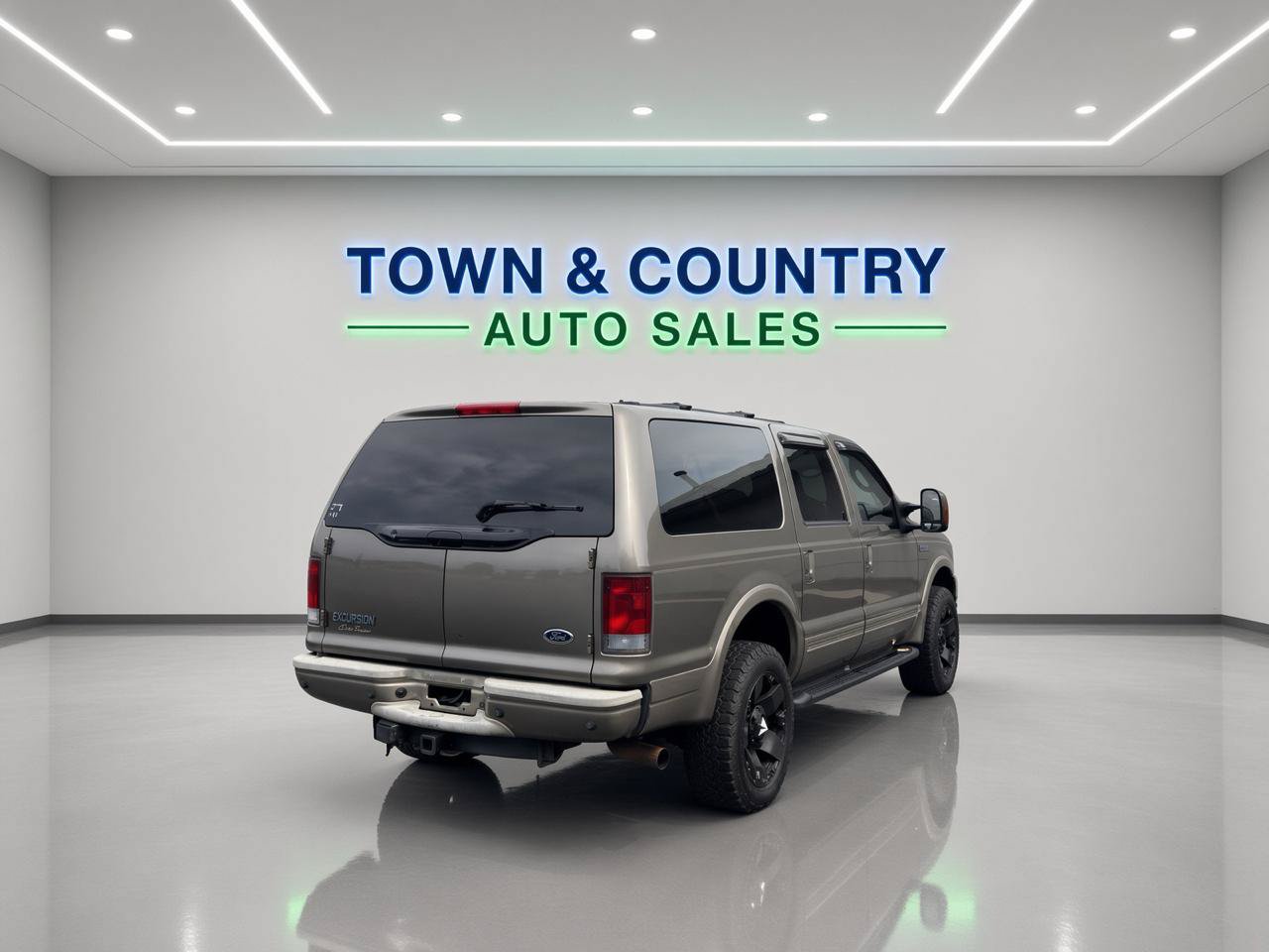 Used 2005 Ford Excursion Eddie Bauer AWD/4WD image 6