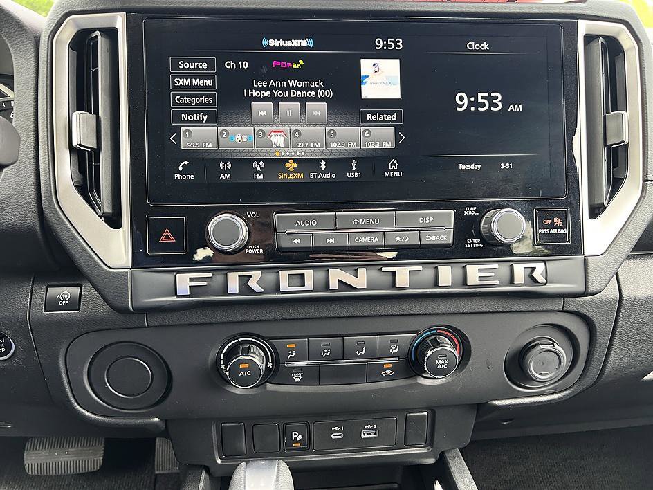 Certified 2025 Nissan Frontier SV image 24