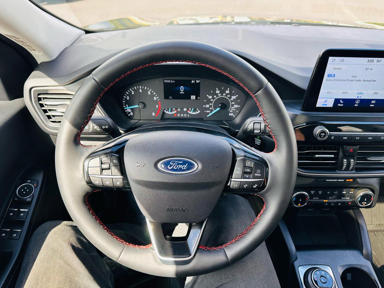 Used 2022 Ford Escape SEL w/ SEL Stealth AWD Package image 24