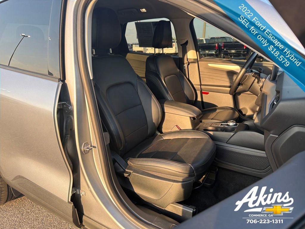 Used 2022 Ford Escape SEL image 18