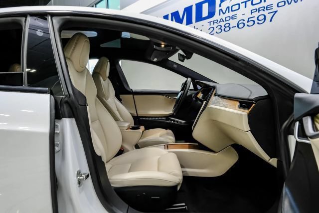 Used 2021 Tesla Model S Performance AWD/4WD image 36