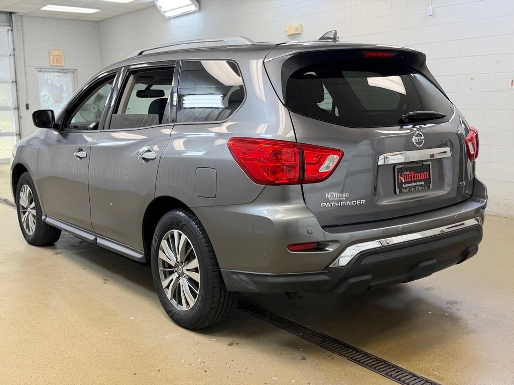 Used 2019 Nissan Pathfinder SV FWD image 7