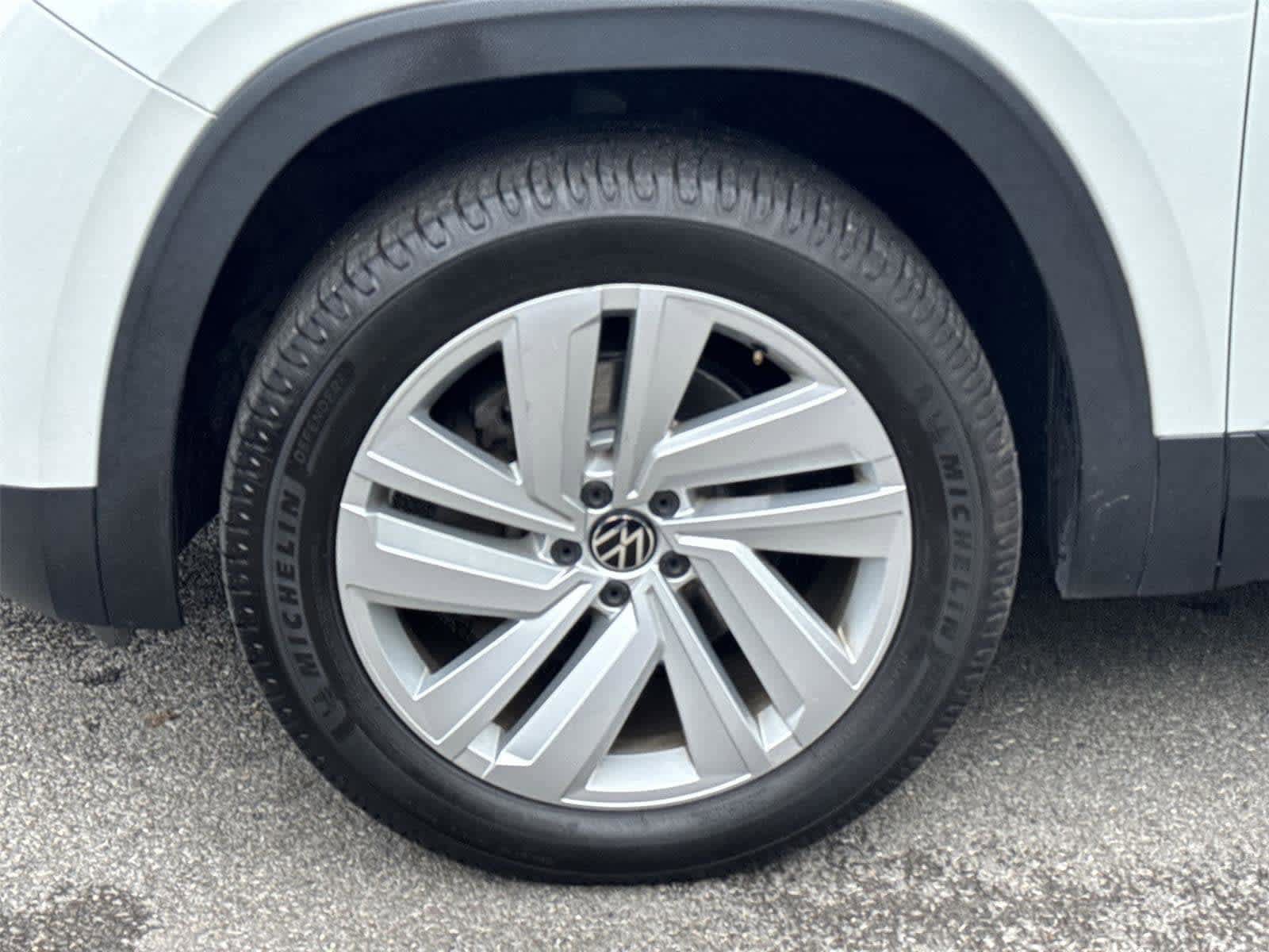 Used 2020 Volkswagen Atlas Cross Sport SE AWD/4WD image 10