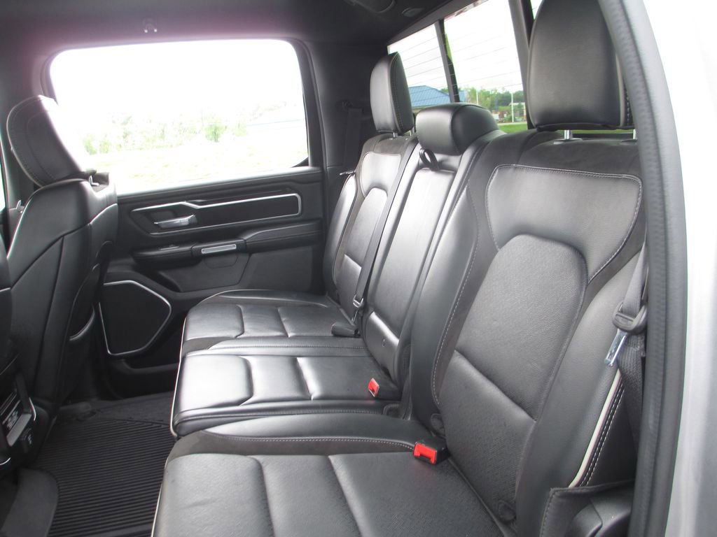 Used 2022 RAM 1500 Laramie AWD/4WD image 22