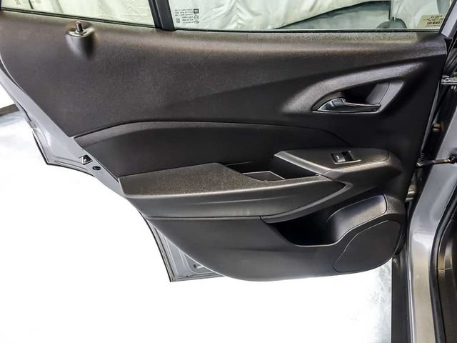 Certified 2025 Chevrolet Trax LT FWD image 26