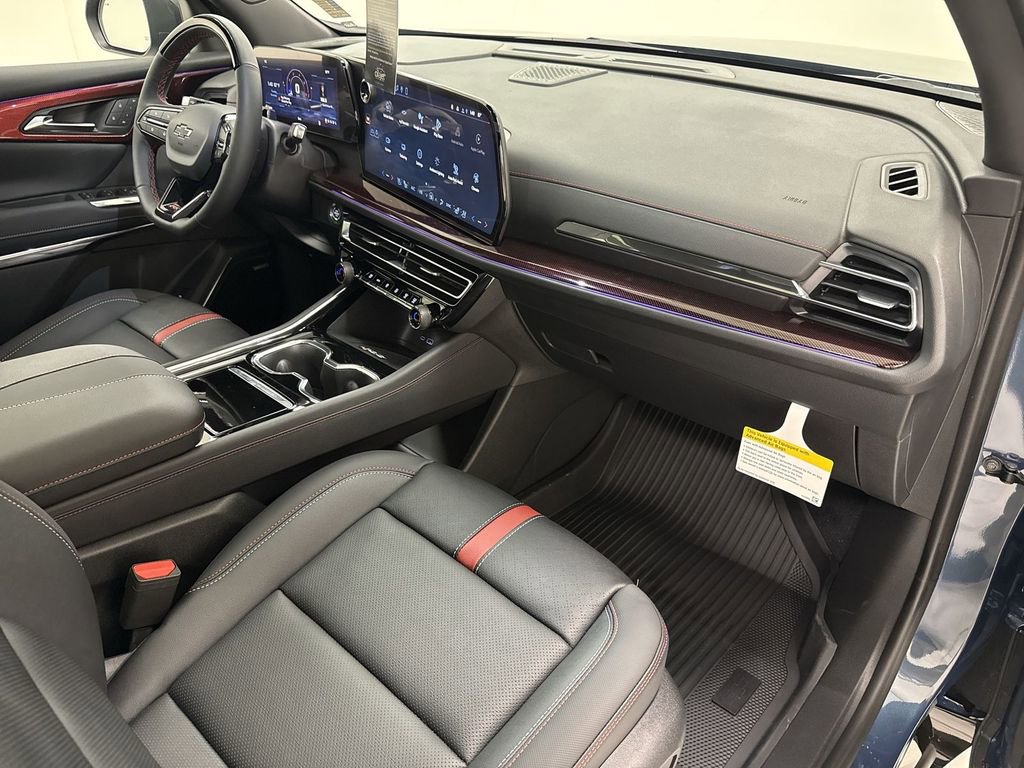 New 2026 Chevrolet Traverse RS w/ LPO, Floor Liner Package image 30
