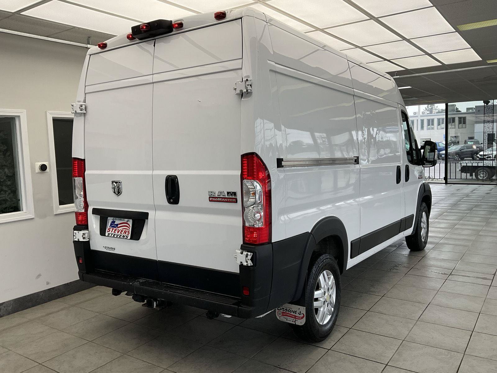 Used 2021 RAM ProMaster 1500 w/ Convenience Group FWD image 5