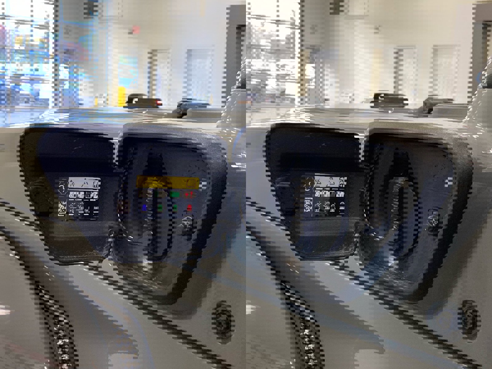 Used 2022 Jeep Wrangler Unlimited Sahara w/ Cold Weather Group image 15